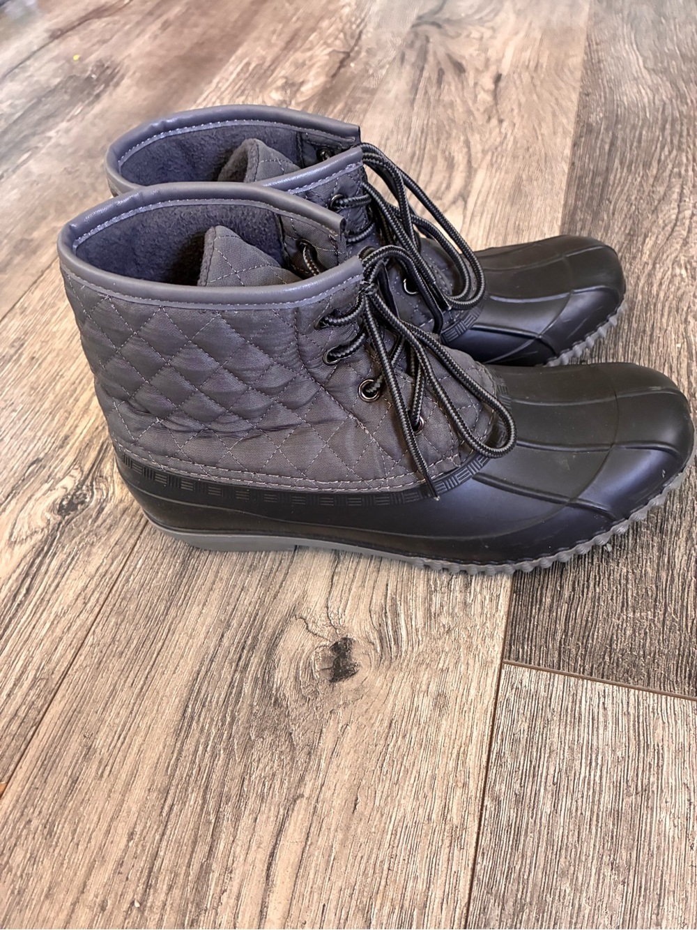 Cato Quilted Lace-Up Ankle Boots in Gray